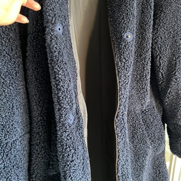 GAP navy blue teddy coat - Picture 7 of 7